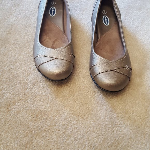 Women's shoes - Picture 2 of 3